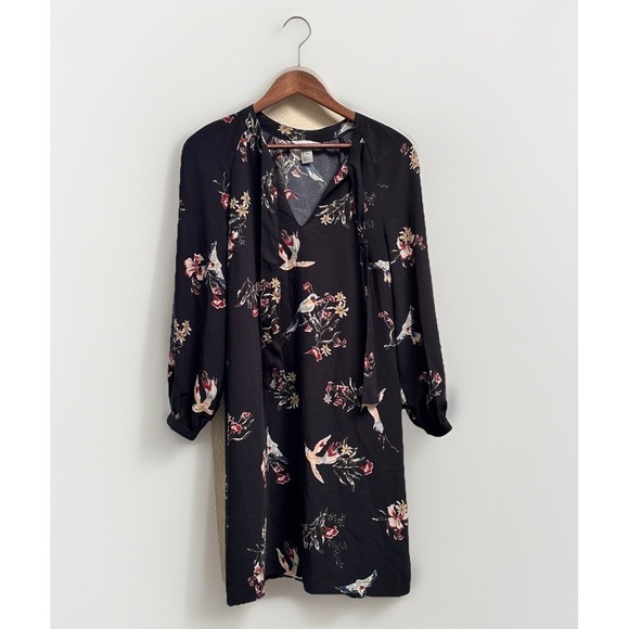 H&M Dresses & Skirts - H&M Dress  Long Sleeve Calf Length Black Floral Print Size 6